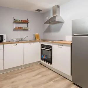 Appartement La Tour - Appt Climatise Pour 2, Aubenas