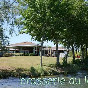 Appartement Bulles Etoilees Avec Jacuzzi Prive, Montrevel-en-Bresse